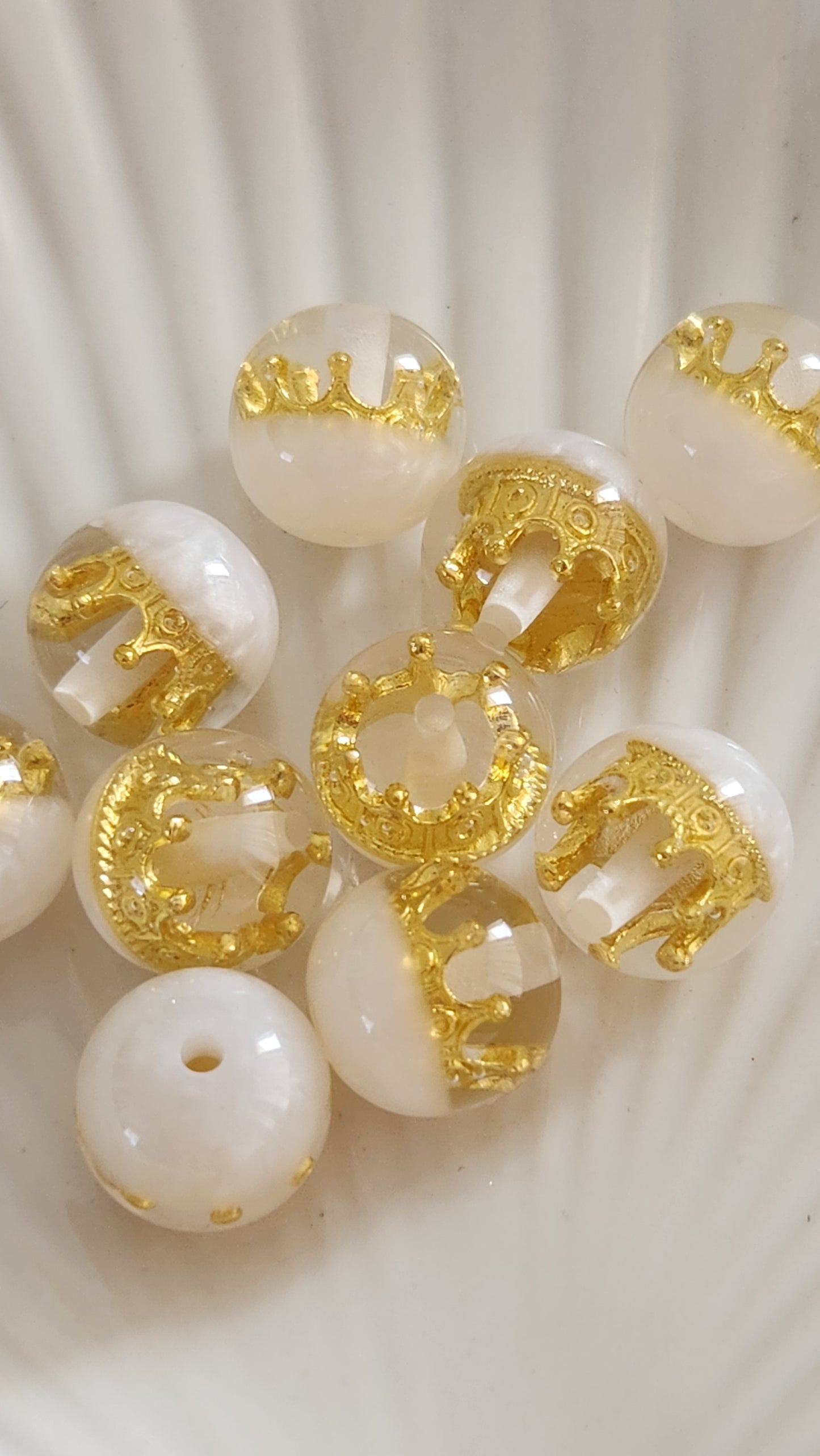Round Resin Crown Beads |DIY Craft Supplies