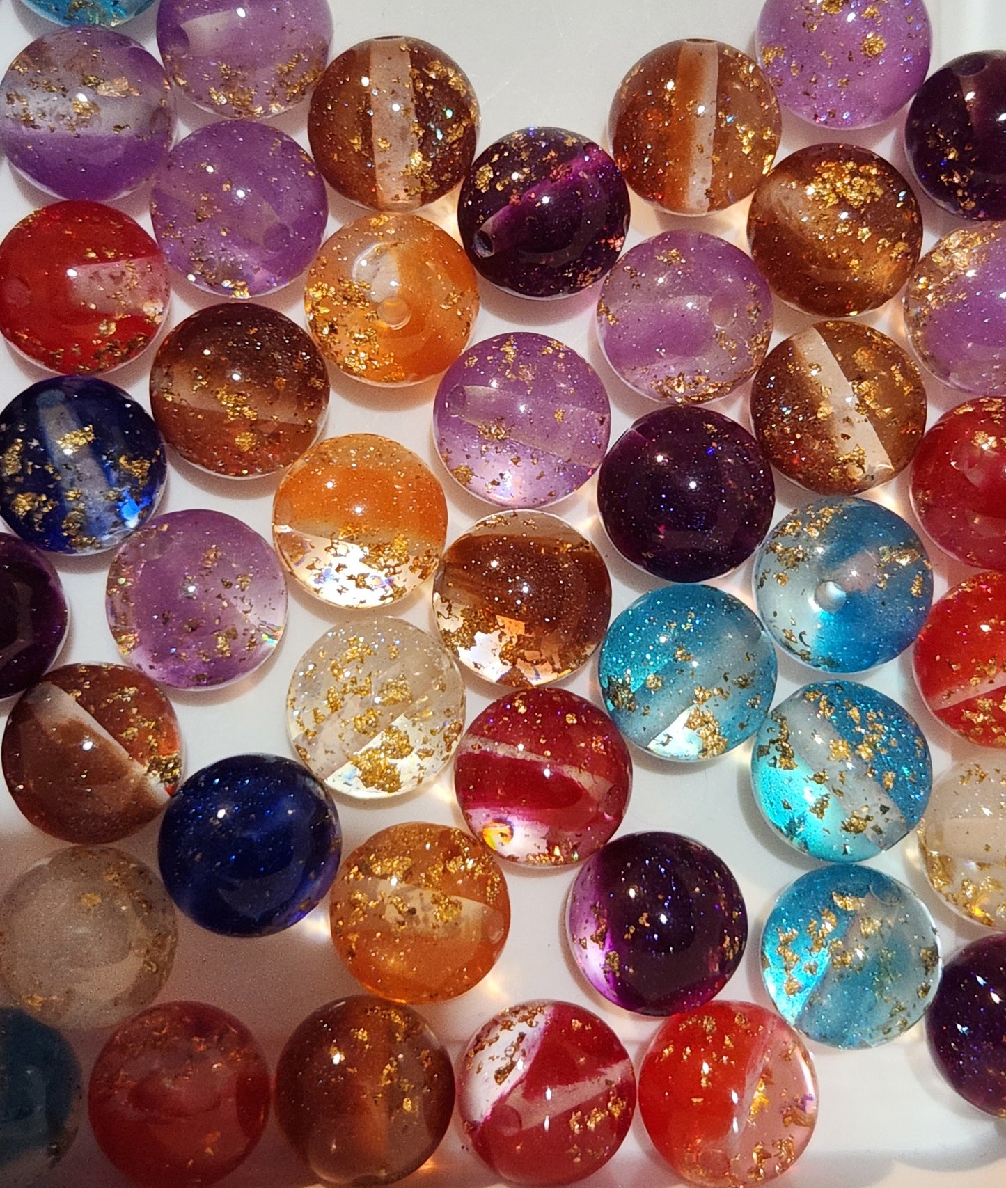 16mm Glitter and Gold Resin Beads | DIY Craft Supplies