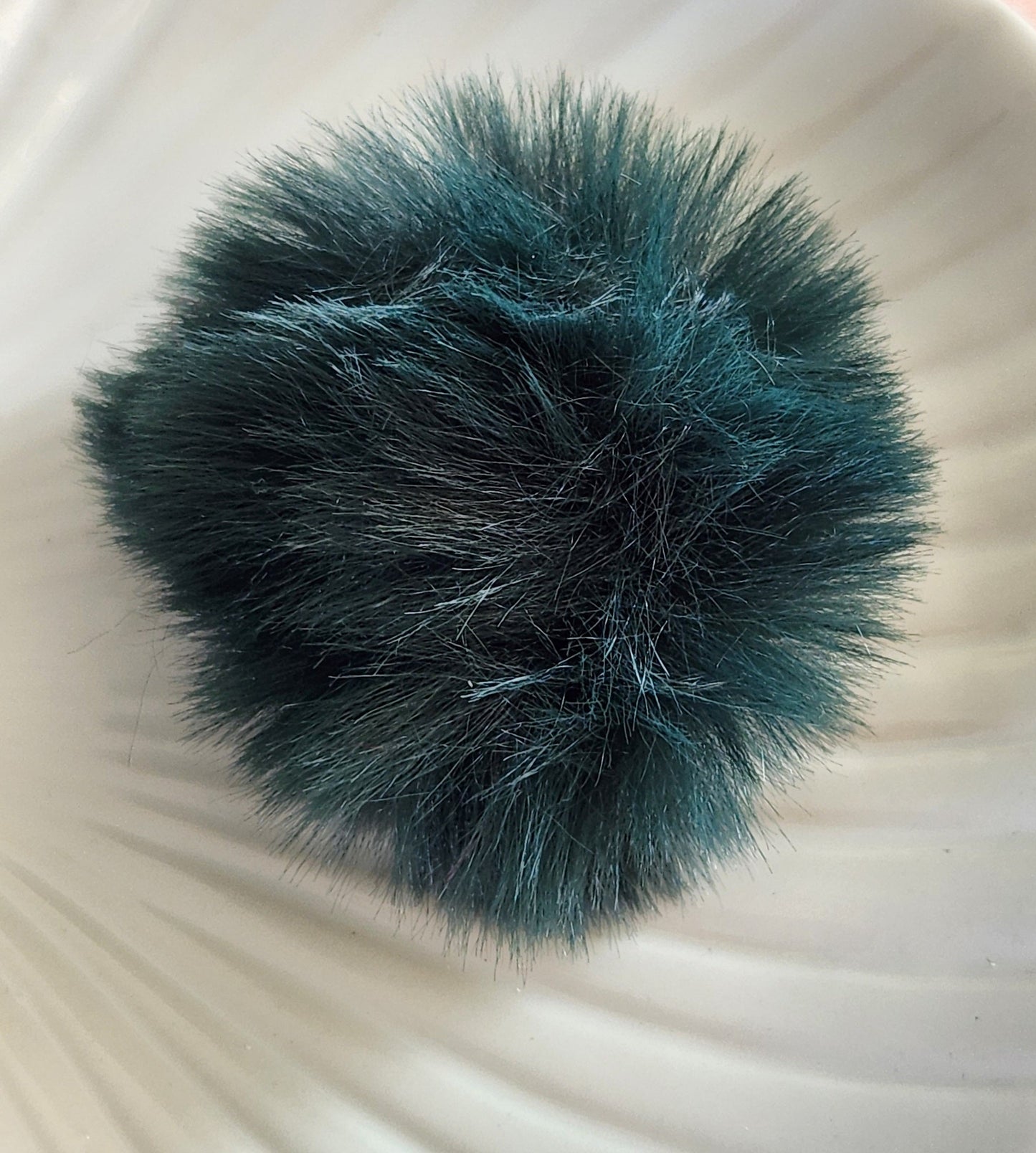 POMPOMS (Keychain Attachments) | DIY Craft Supplies